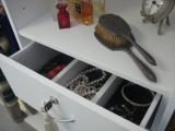 Jewellery drawer with lock